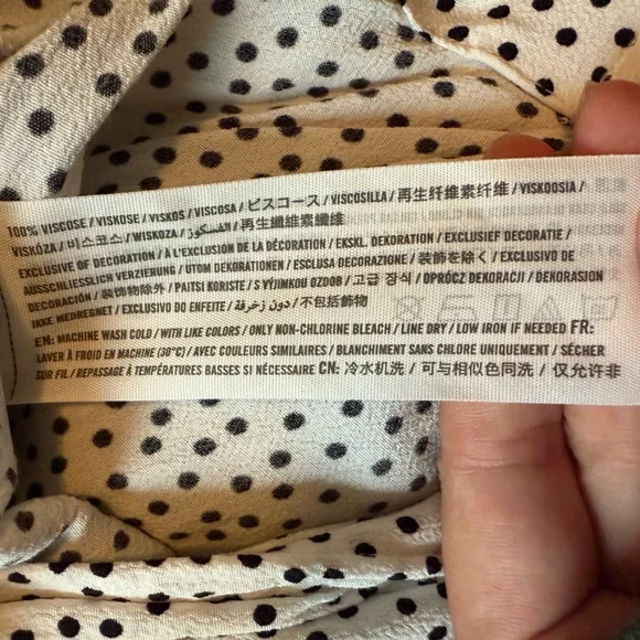 Abercrombie & Fitch Black and White Polka Dot Button Down Top - Picture 5 of 6